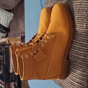 Timberland Men's Icon 6-Inch Basic Waterproof Boots, Size 15W, Lightly Used